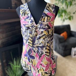 Sleeveless Banana Republic sleeveless top